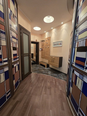 Продам трехкомнатную (3-комн.) квартиру, Севастопольский пр-кт, 28к8, Москва г