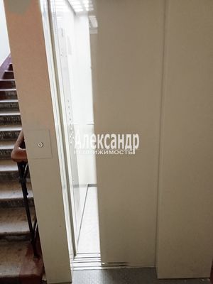 Продам комнату в 10-комн. квартире, Невский пр-кт, 156, Санкт-Петербург г