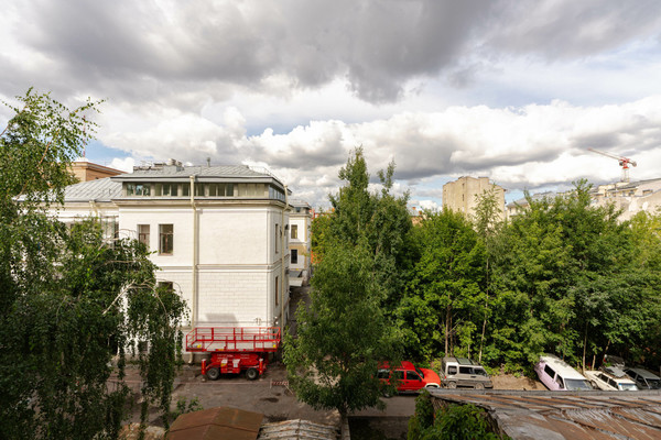 Продам двухкомнатную (2-комн.) квартиру, 10-я В.О. линия, 51/31А, Санкт-Петербург г