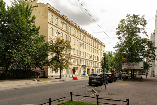 Продам двухкомнатную (2-комн.) квартиру, 10-я В.О. линия, 51/31А, Санкт-Петербург г