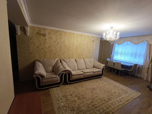 Продам трехкомнатную (3-комн.) квартиру, Куйбышева ул, 153, Симферополь г