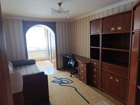 Продам трехкомнатную (3-комн.) квартиру, Куйбышева ул, 153, Симферополь г