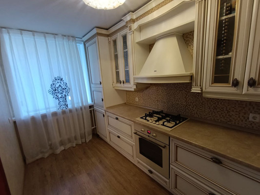 Продам трехкомнатную (3-комн.) квартиру, Куйбышева ул, 153, Симферополь г