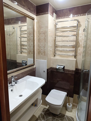 Продам трехкомнатную (3-комн.) квартиру, Куйбышева ул, 153, Симферополь г