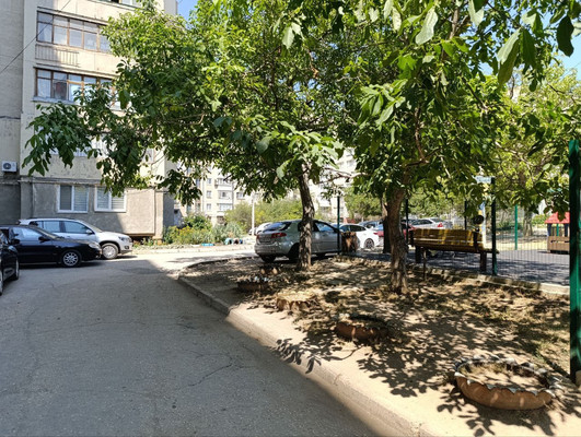 Продам трехкомнатную (3-комн.) квартиру, Куйбышева ул, 153, Симферополь г