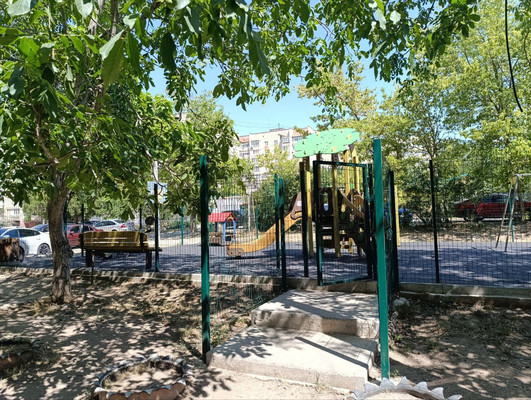 Продам трехкомнатную (3-комн.) квартиру, Куйбышева ул, 153, Симферополь г