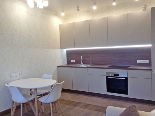 Сдам трехкомнатную (3-комн.) квартиру, Флотская ул, 7к3, Москва г