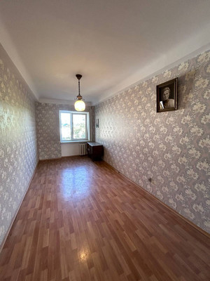 Продам двухкомнатную (2-комн.) квартиру, Аральская ул, 59, Симферополь г