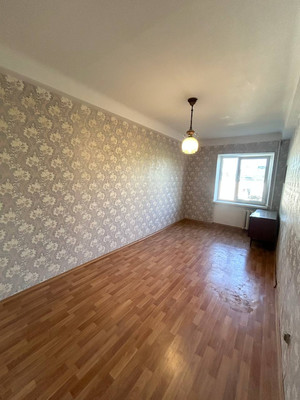 Продам двухкомнатную (2-комн.) квартиру, Аральская ул, 59, Симферополь г