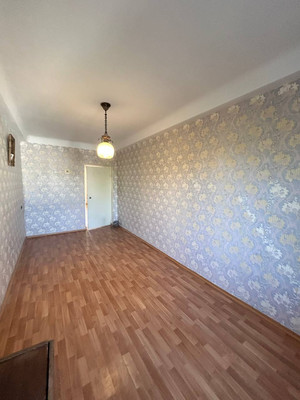 Продам двухкомнатную (2-комн.) квартиру, Аральская ул, 59, Симферополь г