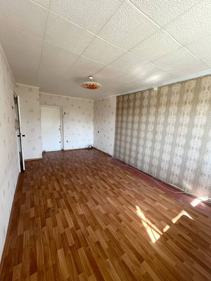 Продам двухкомнатную (2-комн.) квартиру, Аральская ул, 59, Симферополь г