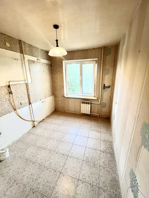 Продам двухкомнатную (2-комн.) квартиру, Маршала Жукова ул, 17, Симферополь г