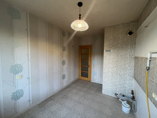 Продам двухкомнатную (2-комн.) квартиру, Маршала Жукова ул, 17, Симферополь г