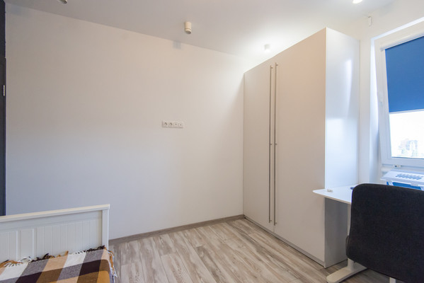 Продам трехкомнатную (3-комн.) квартиру, Доломановский пер, 19, Ростов-на-Дону г