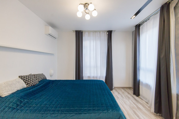 Продам трехкомнатную (3-комн.) квартиру, Доломановский пер, 19, Ростов-на-Дону г