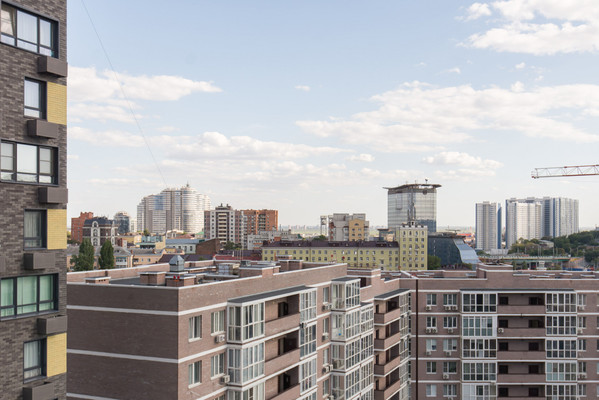 Продам трехкомнатную (3-комн.) квартиру, Доломановский пер, 19, Ростов-на-Дону г