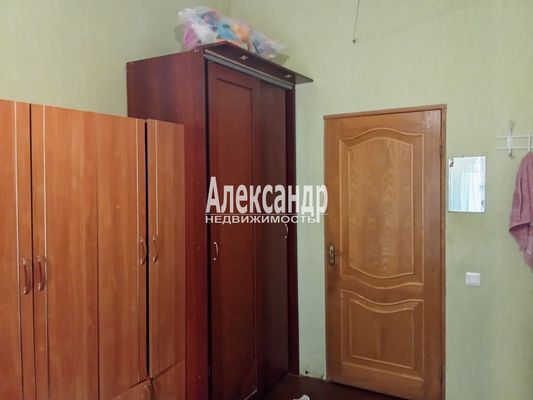 Продам комнату в 10-комн. квартире, Невский пр-кт, 156, Санкт-Петербург г
