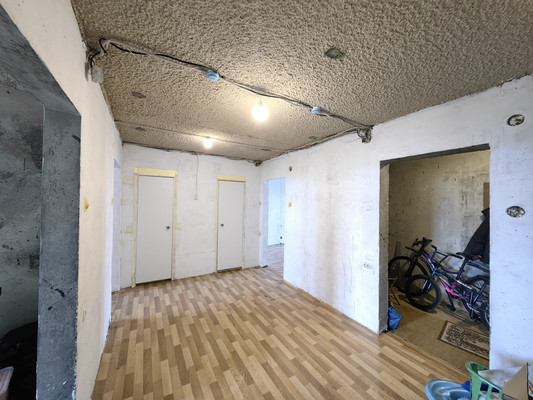 Продам двухкомнатную (2-комн.) квартиру, Пионерская ул, 15, Бородино д