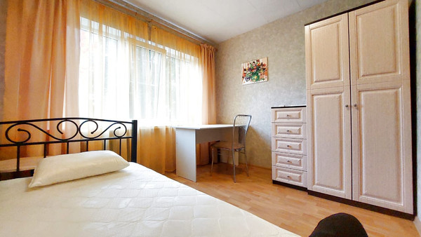 Продам двухкомнатную (2-комн.) квартиру, им. Селезнева ул, 80, Краснодар г