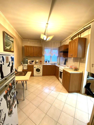 Продам двухкомнатную (2-комн.) квартиру, Тихая ул, 102, Калининград г