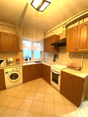Продам двухкомнатную (2-комн.) квартиру, Тихая ул, 102, Калининград г