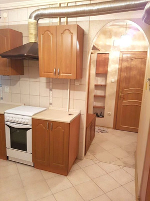 Продам двухкомнатную (2-комн.) квартиру, Тихая ул, 102, Калининград г