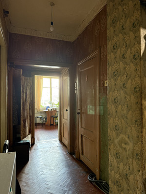 Продам 2-комн. в 4-комн. квартире, Среднеохтинский пр-кт, 19к19, Санкт-Петербург г