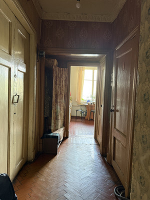 Продам 2-комн. в 4-комн. квартире, Среднеохтинский пр-кт, 19к19, Санкт-Петербург г