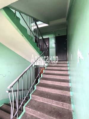 Продам однокомнатную (1-комн.) квартиру, Садовая ул, 1, Большие Колпаны д