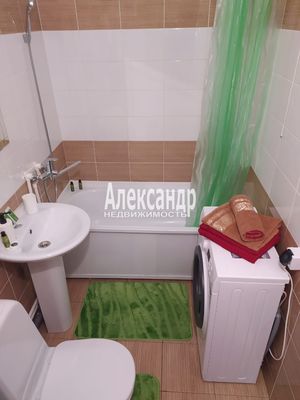Продам однокомнатную (1-комн.) квартиру, Авиаторов Балтики пр-кт, 17, Мурино п