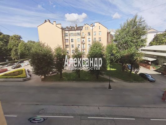 Продам двухкомнатную (2-комн.) квартиру, Ленина пр-кт, 18, Выборг г