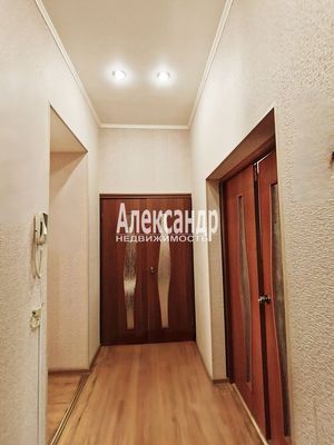 Продам двухкомнатную (2-комн.) квартиру, Ленина пр-кт, 18, Выборг г