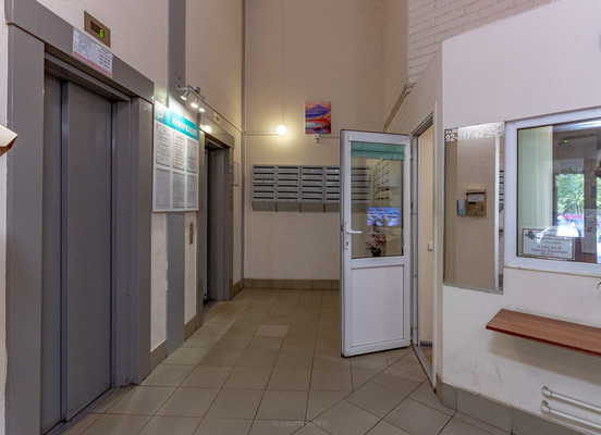 Продам трехкомнатную (3-комн.) квартиру, Варшавская ул, 69Ак3, Санкт-Петербург г