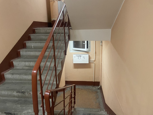 Продам трехкомнатную (3-комн.) квартиру, Воинов-Интернационалистов ул, 15, Люберцы г
