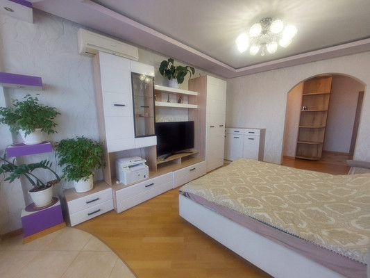 Продам трехкомнатную (3-комн.) квартиру, Подольская ул, 3А, Северово д