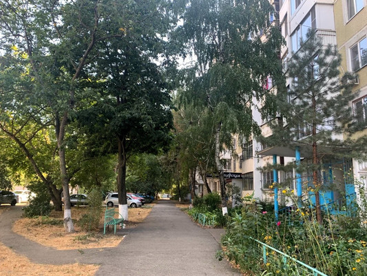 Продам однокомнатную (1-комн.) квартиру, Уральская ул, 180, Краснодар г