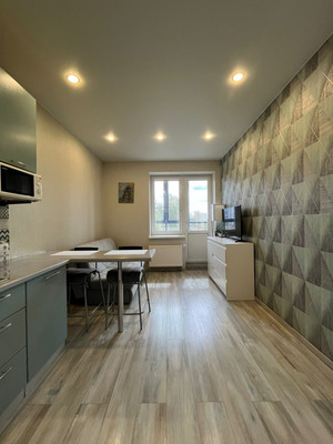 Продам однокомнатную (1-комн.) квартиру, Цимбалина ул, 25, Санкт-Петербург г