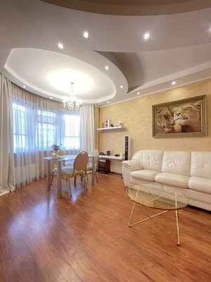 Продам двухкомнатную (2-комн.) квартиру, Маршала Савицкого ул, 16к1, Москва г