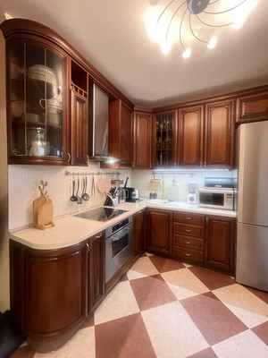 Продам двухкомнатную (2-комн.) квартиру, Маршала Савицкого ул, 16к1, Москва г