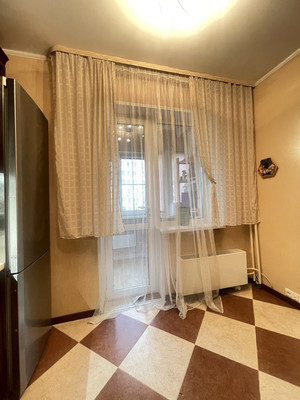 Продам двухкомнатную (2-комн.) квартиру, Маршала Савицкого ул, 16к1, Москва г