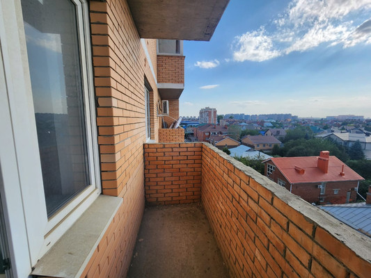 Продам двухкомнатную (2-комн.) квартиру, Российская ул, 337, Краснодар г