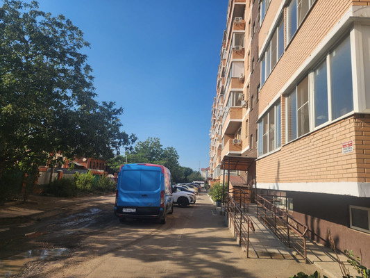 Продам двухкомнатную (2-комн.) квартиру, Российская ул, 337, Краснодар г