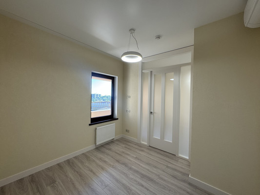 Продам однокомнатную (1-комн.) квартиру, Аллея Дружбы ул, 10ка, Заозерное пгт