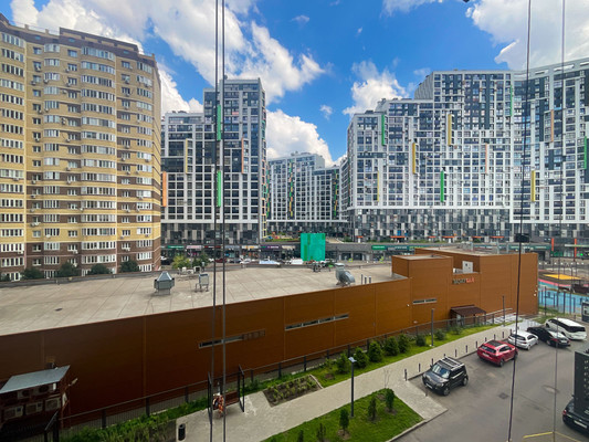 Продам трехкомнатную (3-комн.) квартиру, Новомытищинский пр-кт, 4а, Мытищи г