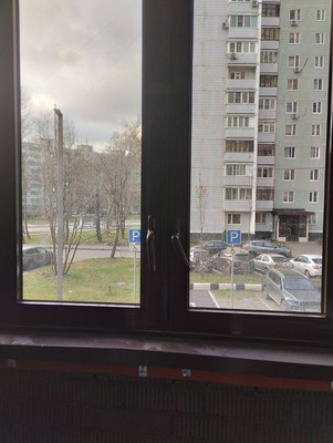 Продам трехкомнатную (3-комн.) квартиру, Малыгина ул, 12А, Москва г