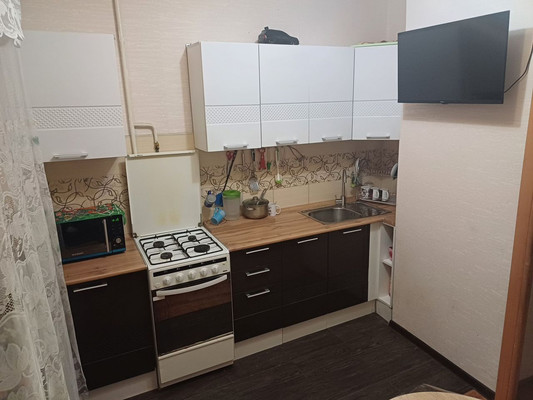 Продам однокомнатную (1-комн.) квартиру, Героев Сталинграда ул, 5, Симферополь г