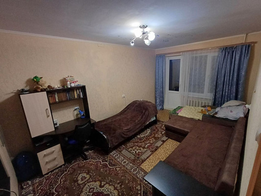 Продам однокомнатную (1-комн.) квартиру, Героев Сталинграда ул, 5, Симферополь г