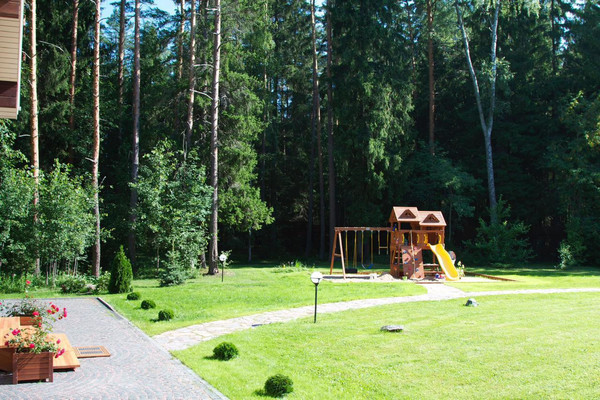 Сдам таунхаус, 1-я Дачная ул, 57, Комарово п, 0 км от города