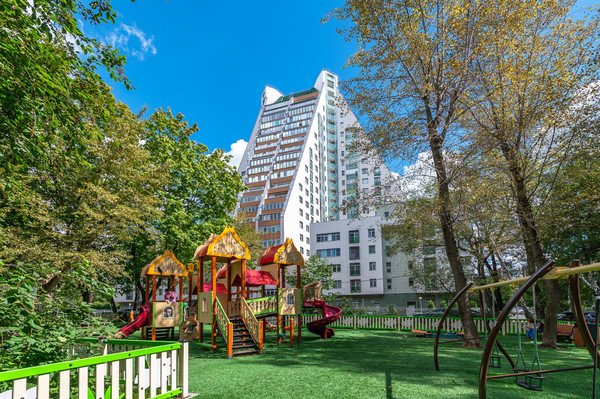 Продам многокомнатную квартиру, Дмитрия Ульянова ул, 31, Москва г