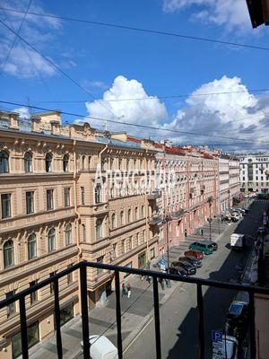 Продам трехкомнатную (3-комн.) квартиру, Рубинштейна ул, 12, Санкт-Петербург г